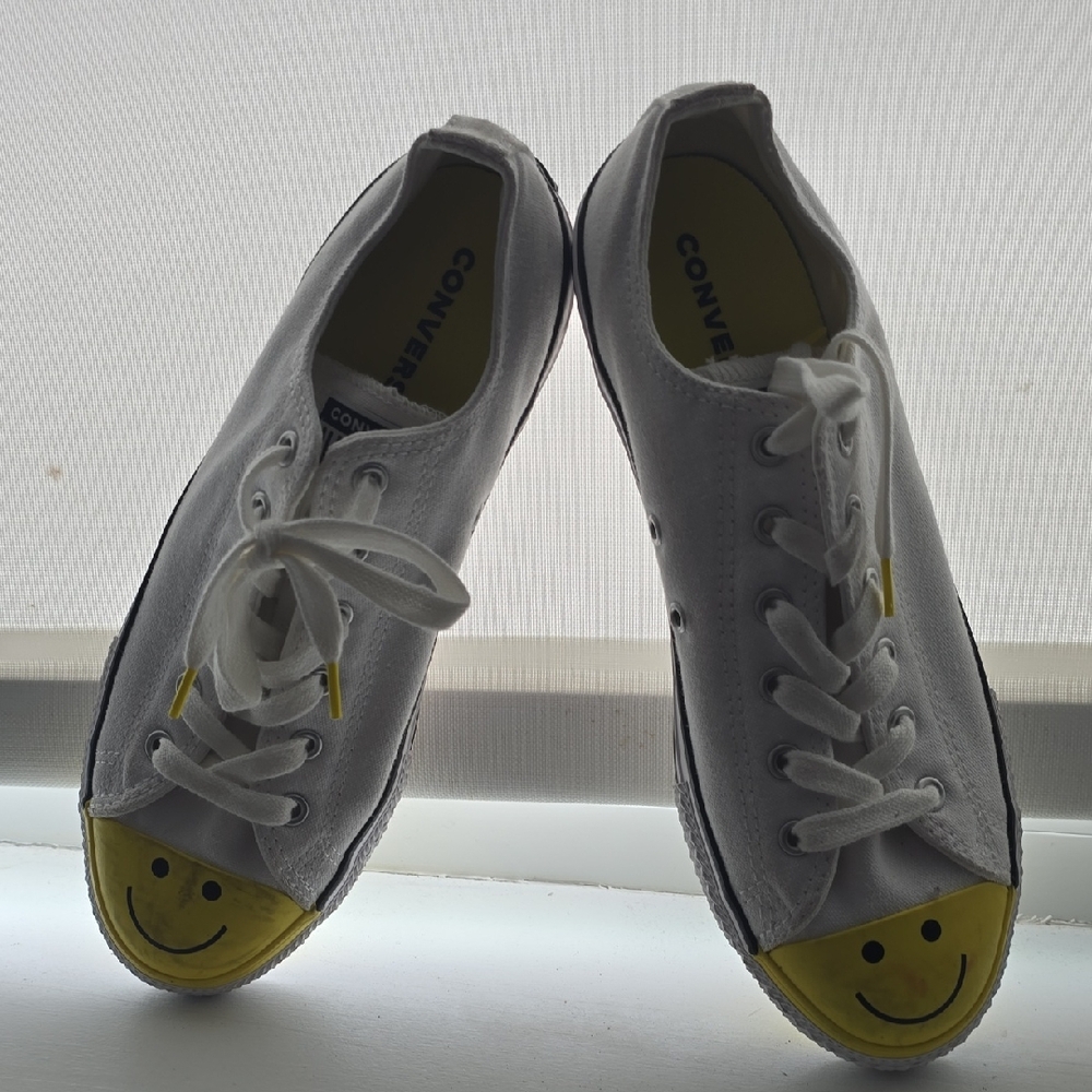 Converse White and Yellow Sneakers for Effortless Style